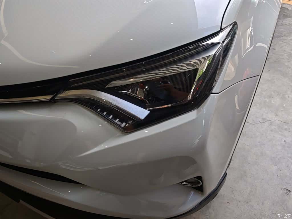 Toyota RAV4, 2016 24