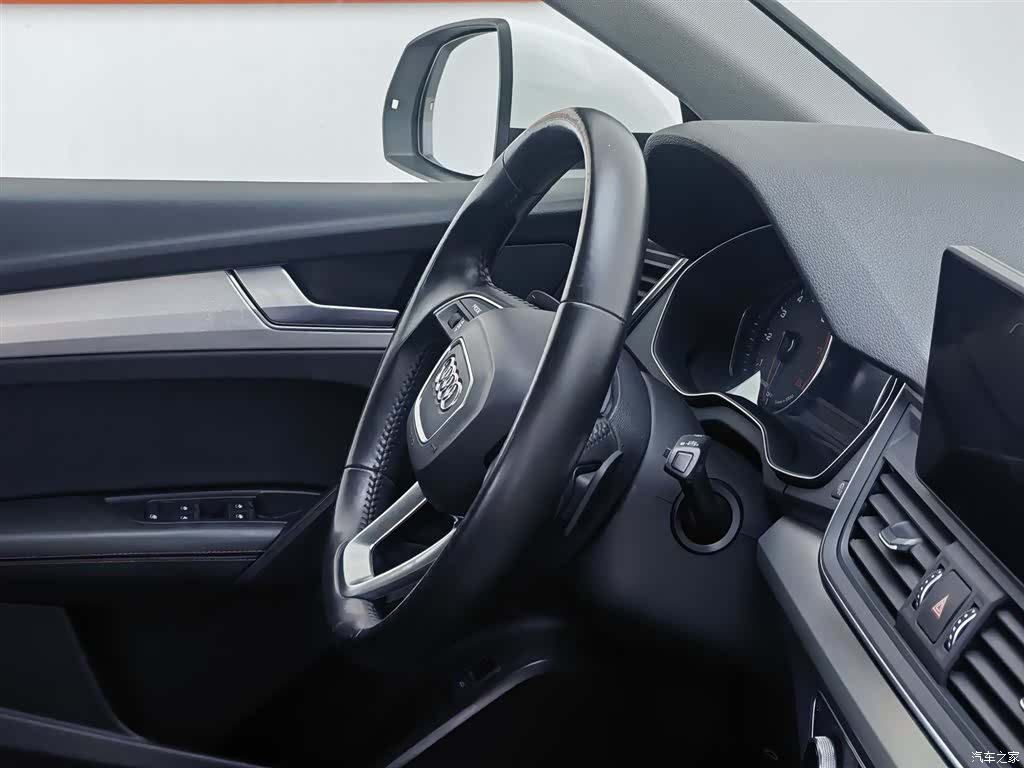 Audi Q5L, 2021 22