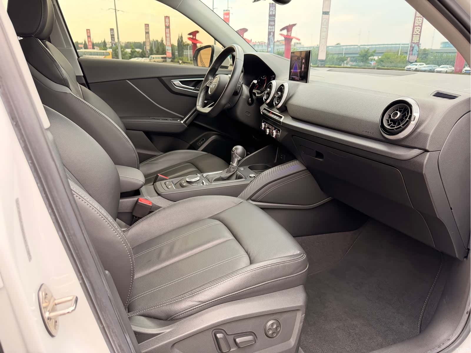 Audi Q2L, 2022 14