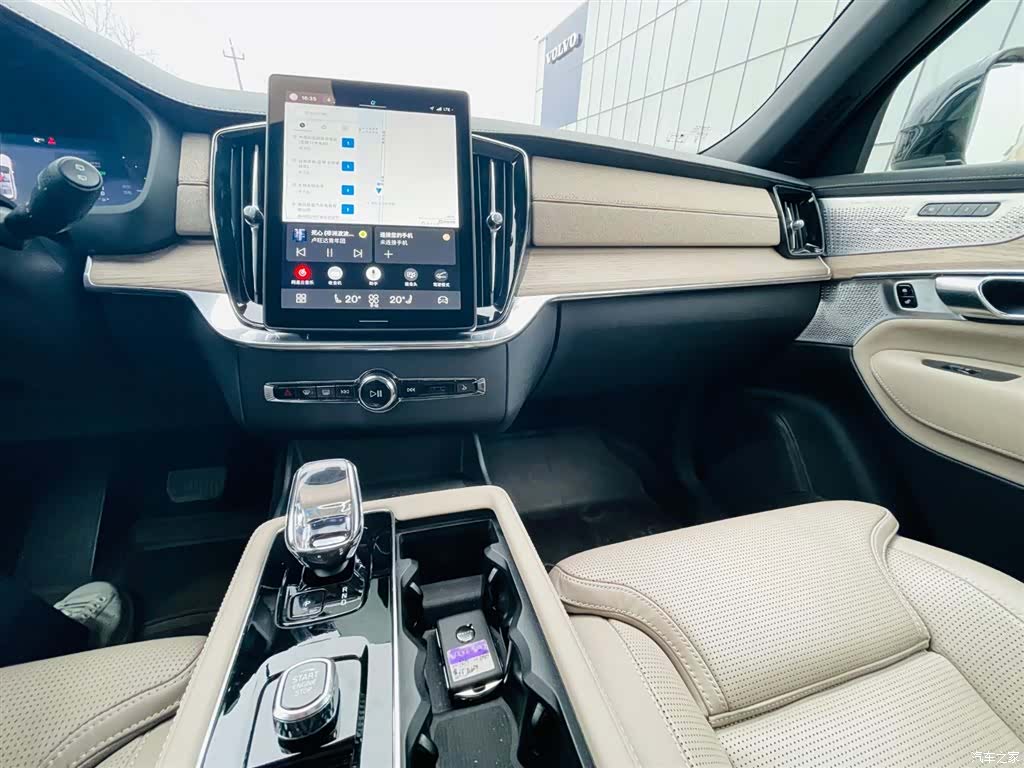 Volvo XC90, 2025 19
