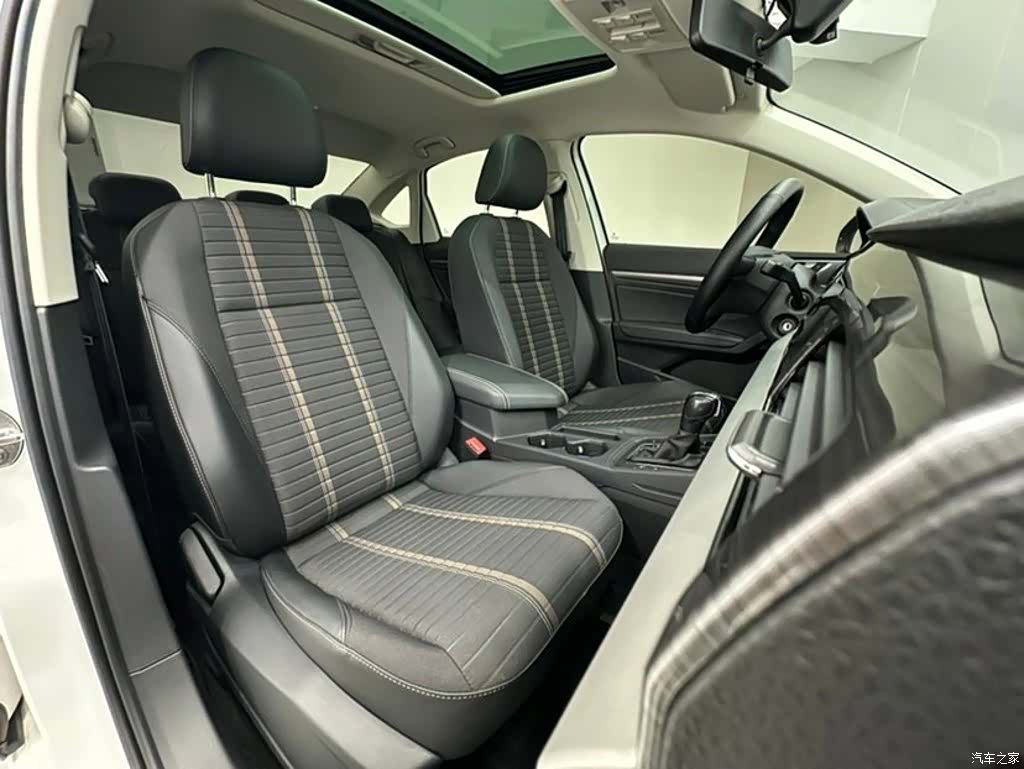 Volkswagen Lavida, 2022 10