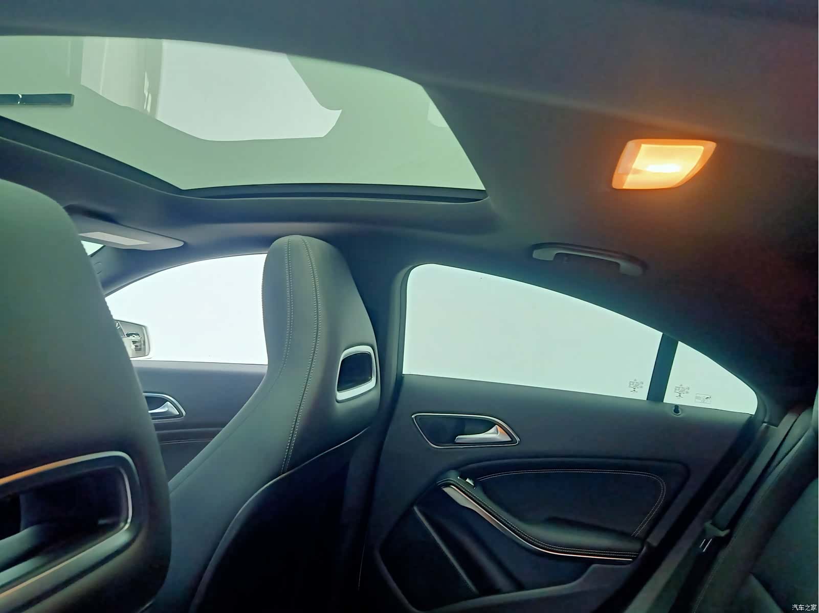 Mercedes-Benz CLA, 2018 16