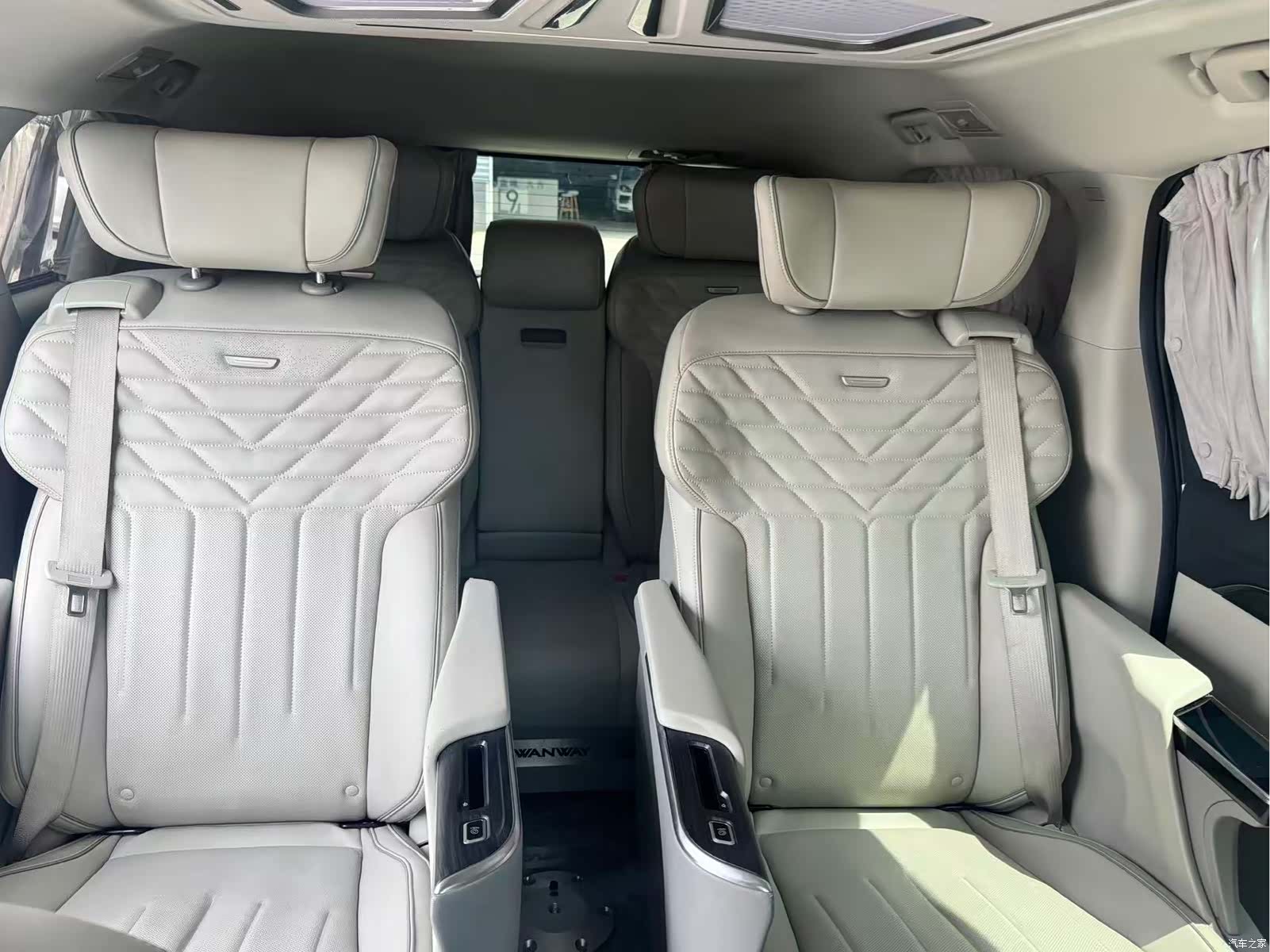 Buick GL8, 2021 8