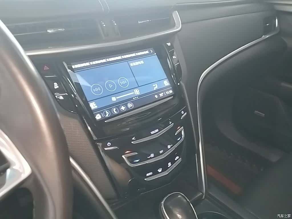 Cadillac XTS, 2018 13