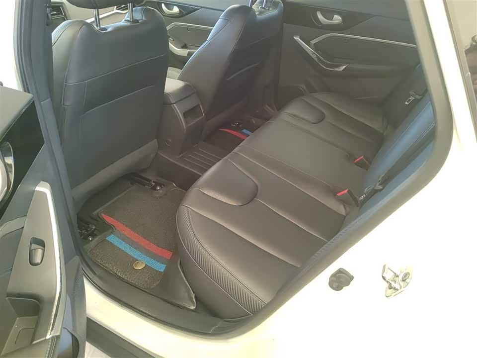 Venucia D60EV Venucia D60EV