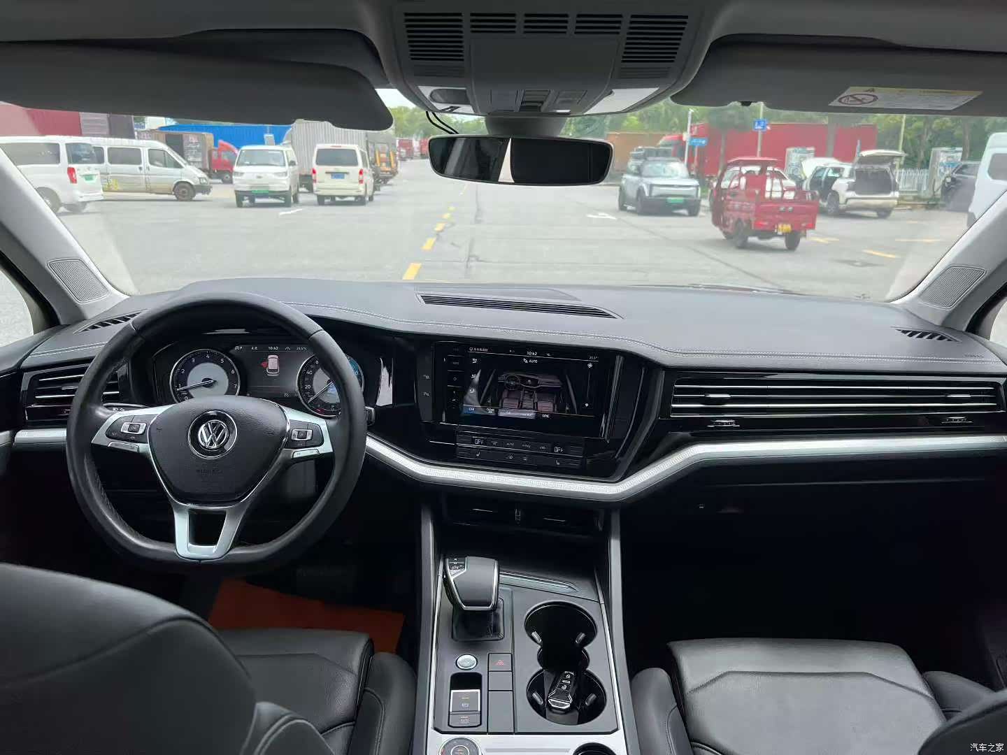 Volkswagen Touareg, 2020 6