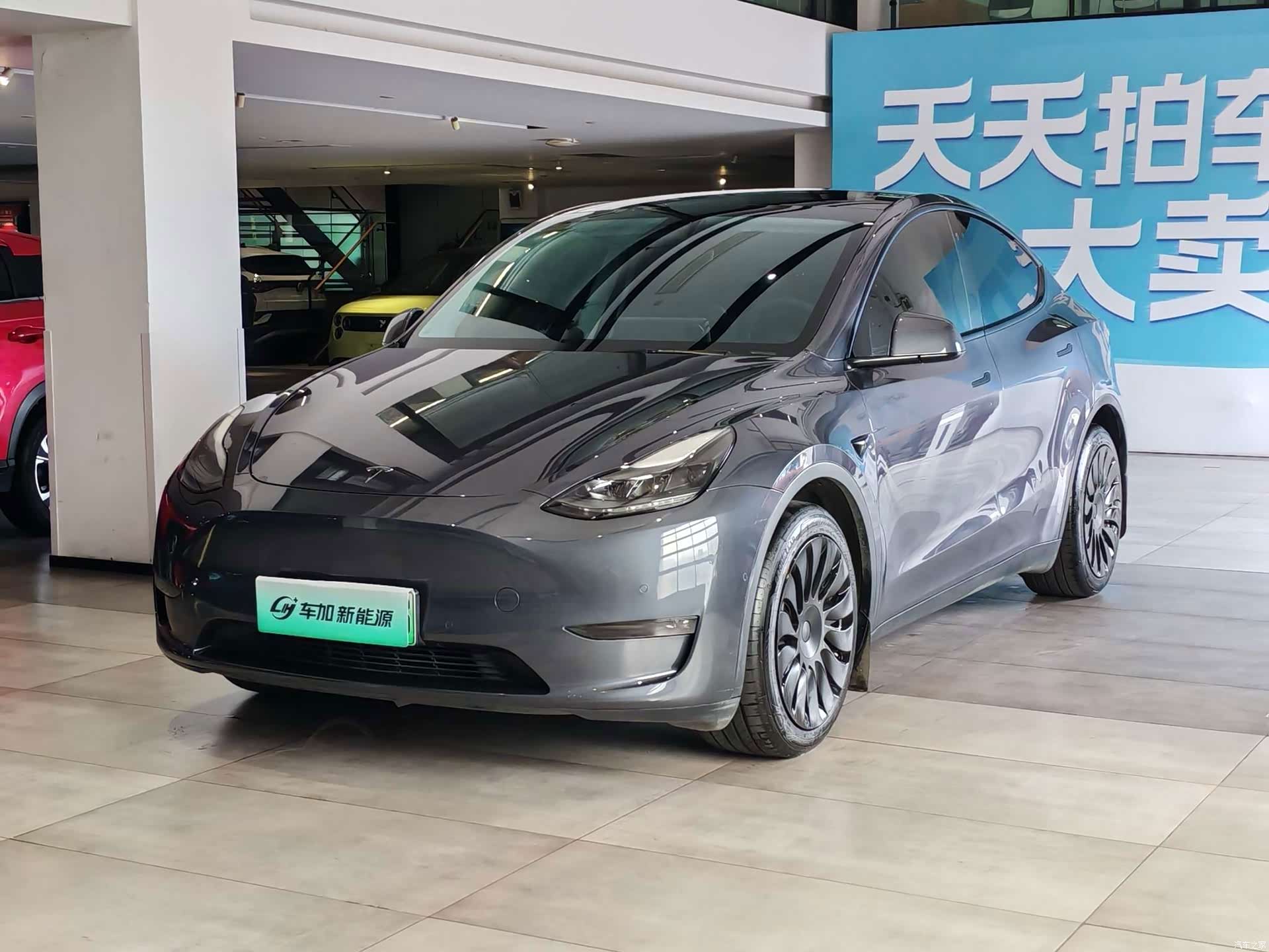 Tesla Model Y, 2021 1