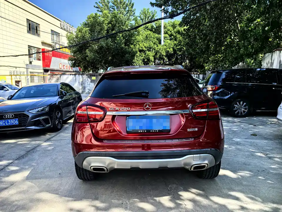 Mercedes-Benz GLA