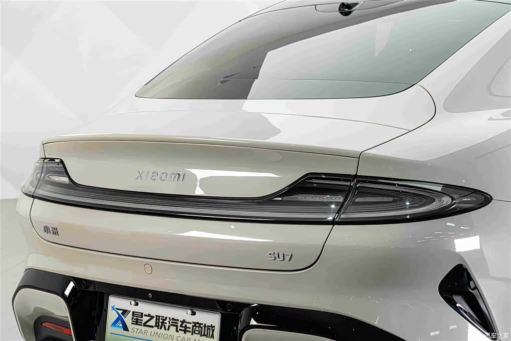 Xiaomi SU7, 2025 8