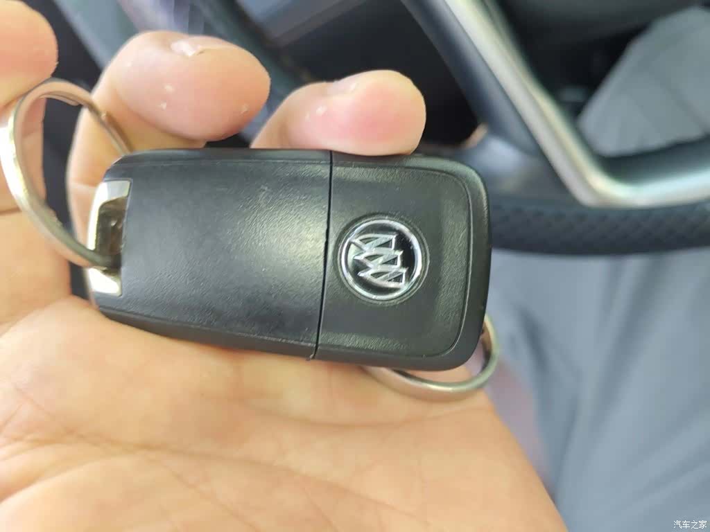 Buick LaCrosse, 2016 12