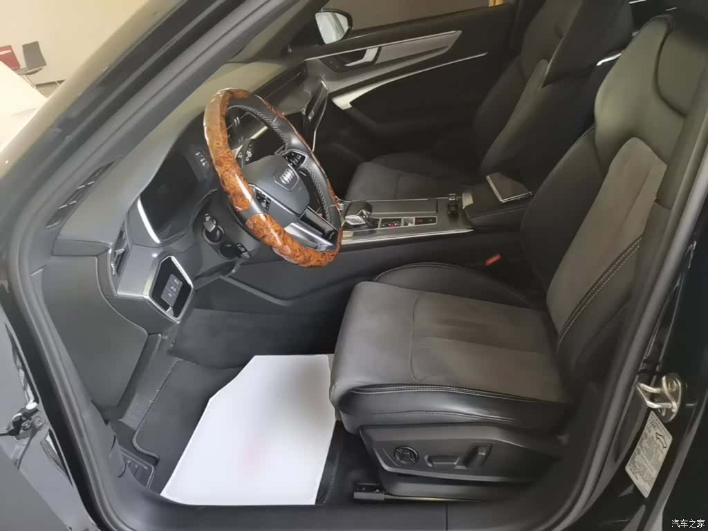 Audi A6L, 2022 15