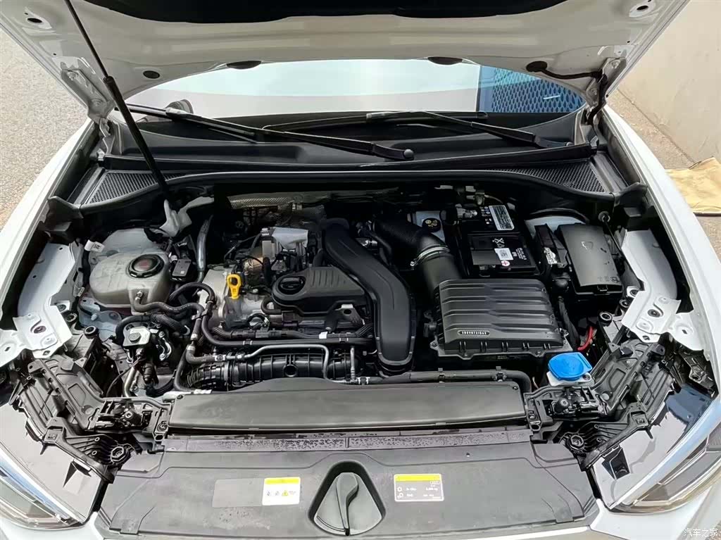 Audi Q3, 2023 8