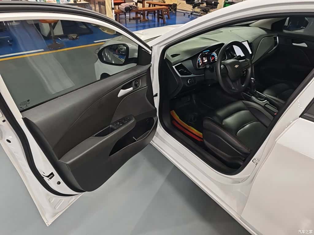 Chevrolet 320, 2019 16