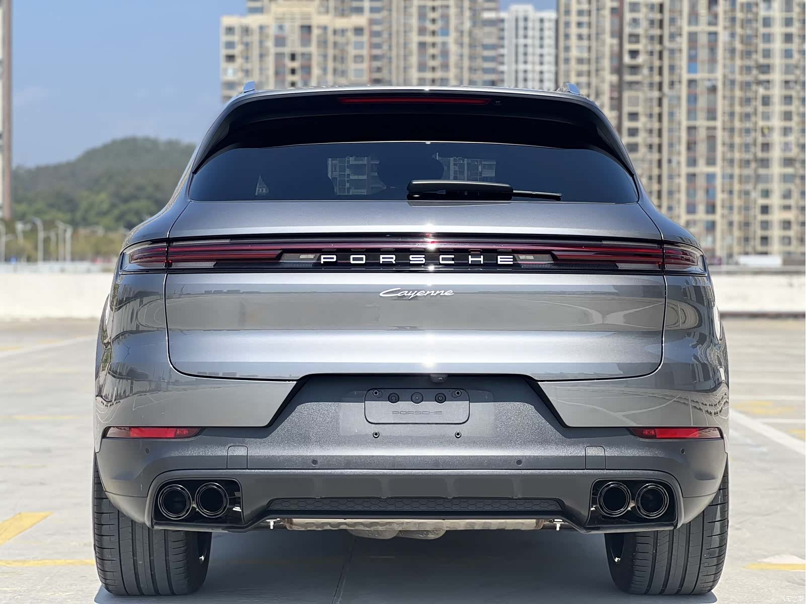 Porsche Cayenne, 2024 11
