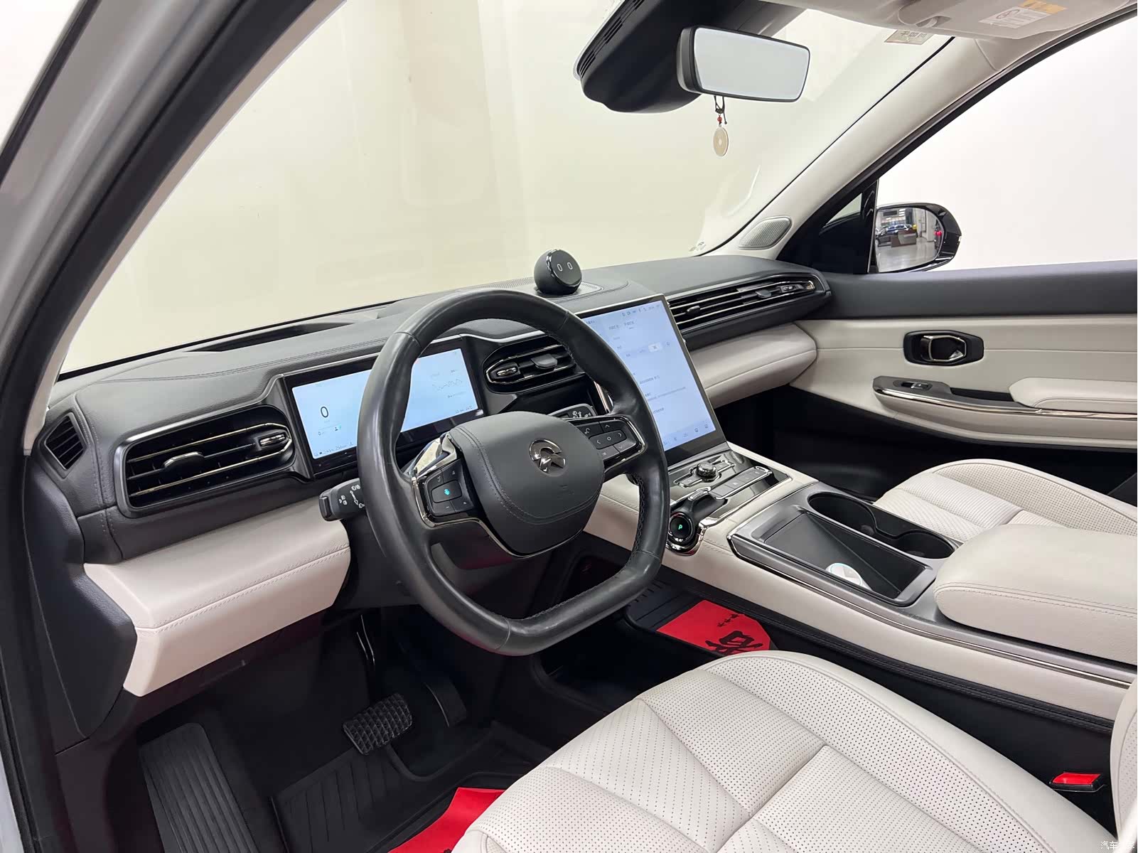 NIO ES8, 2021 14