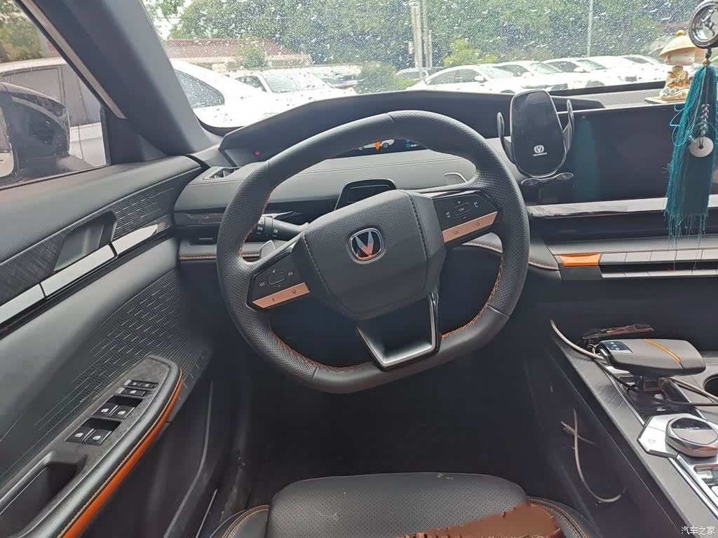 Changan UNI-V, 2022 3
