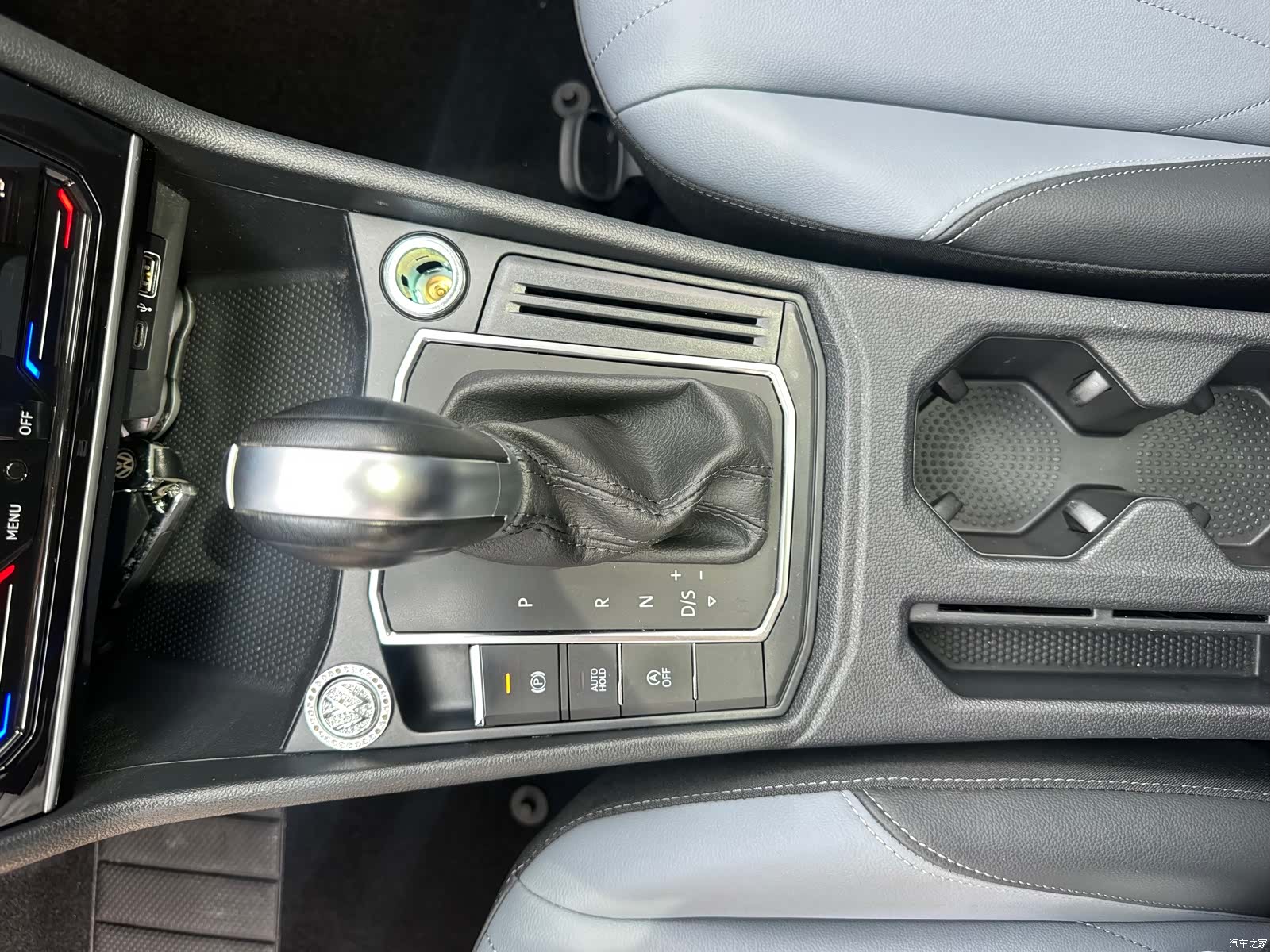Volkswagen Lavida, 2023 13