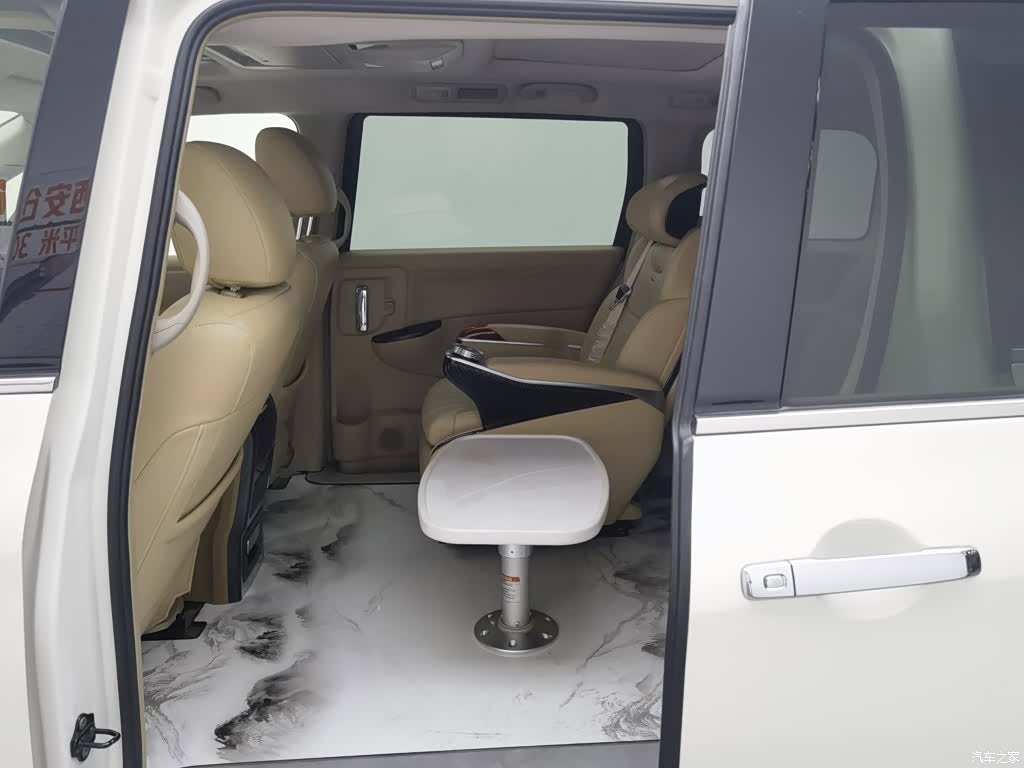 Nissan SL, 2017 15