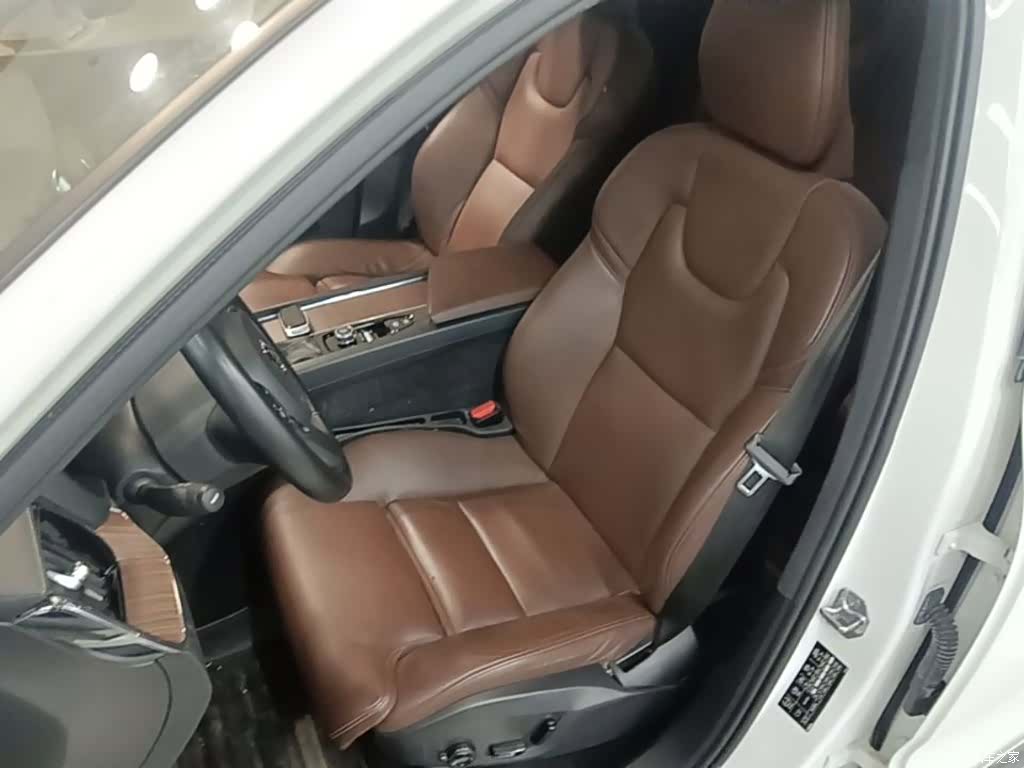 Volvo XC60, 2021 16