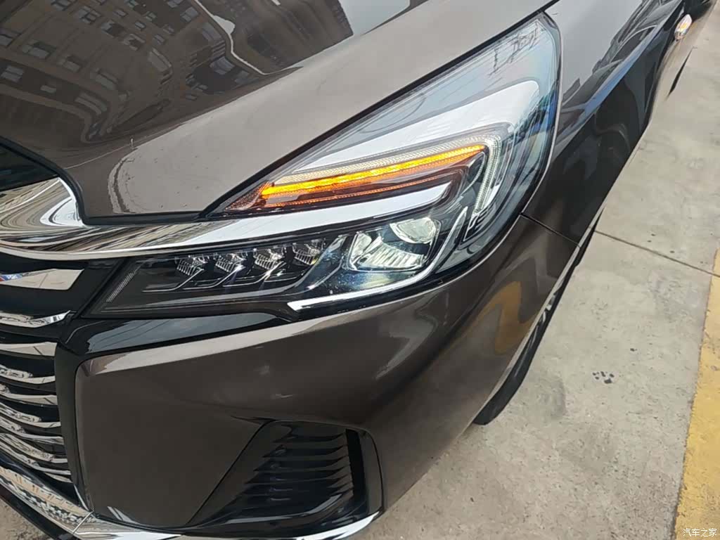 Buick GL8, 2024 18