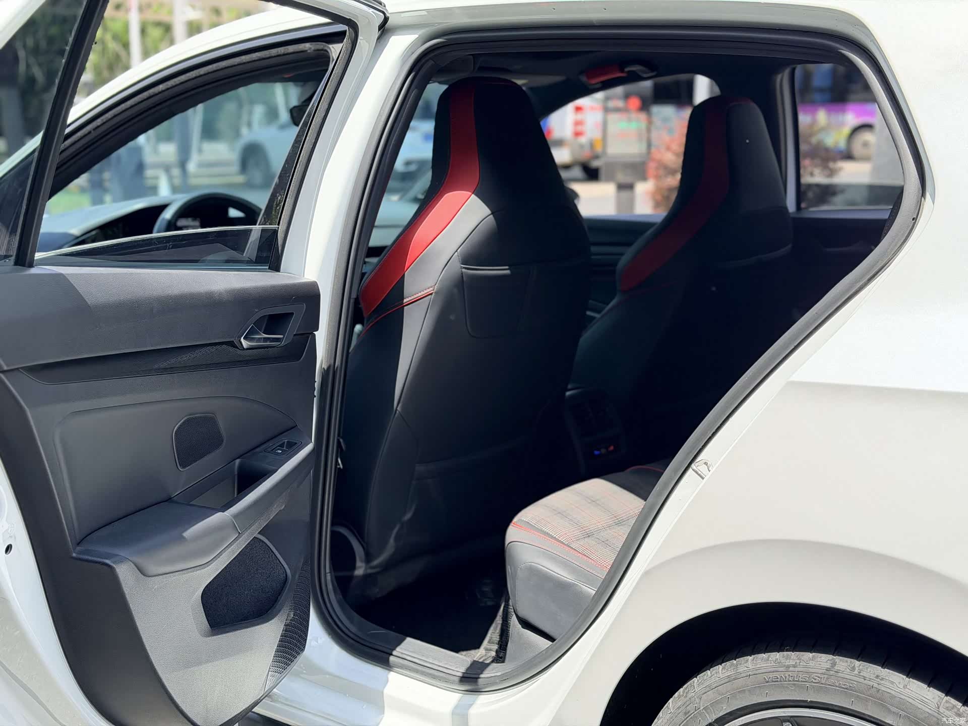 Volkswagen Golf, 2022 9