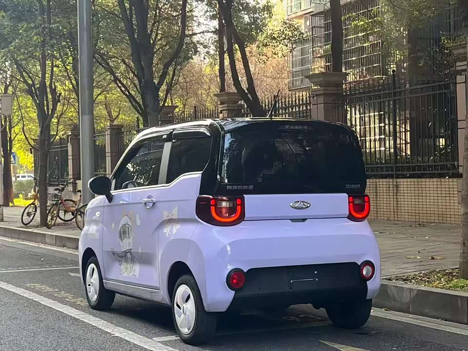 Chery QQ ice cream