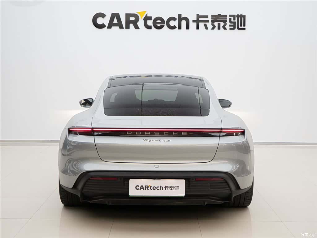 Porsche Taycan, 2021 8