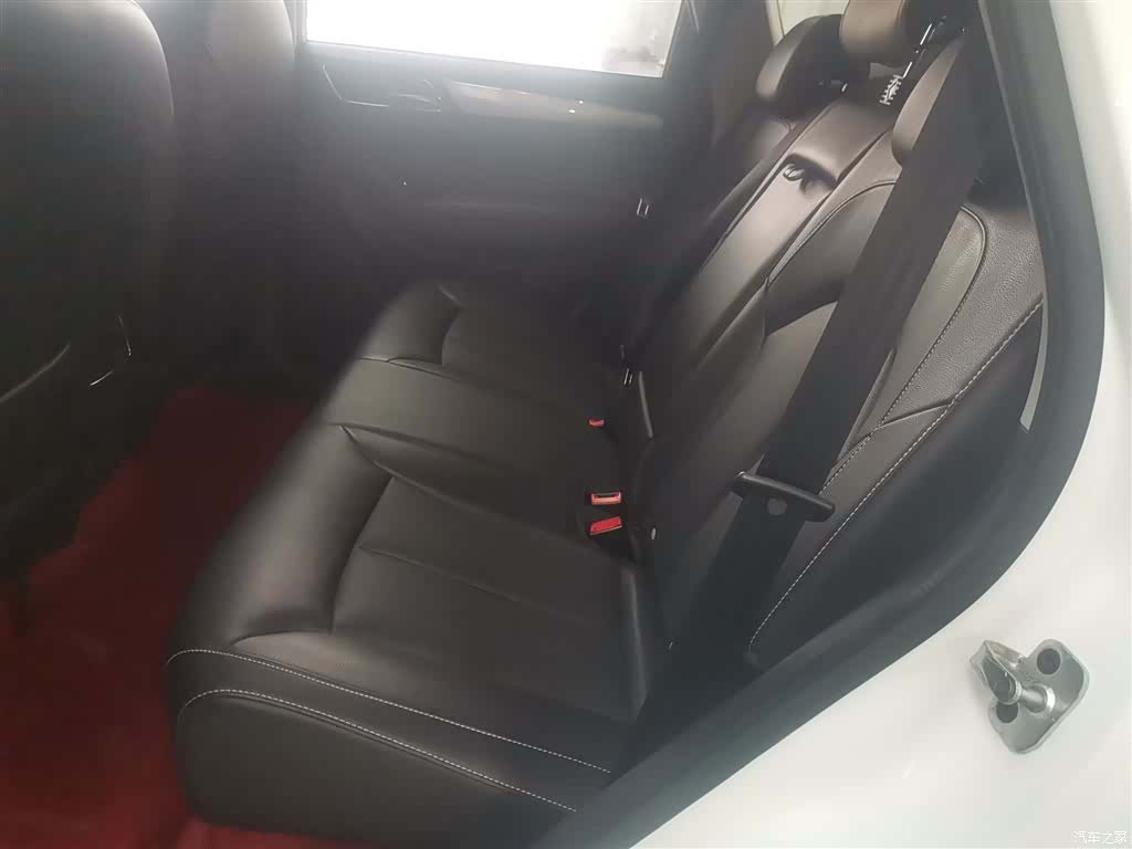 Roewe RX5, 2017 13