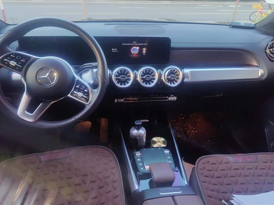 Mercedes-Benz GLB Mercedes-Benz GLB
