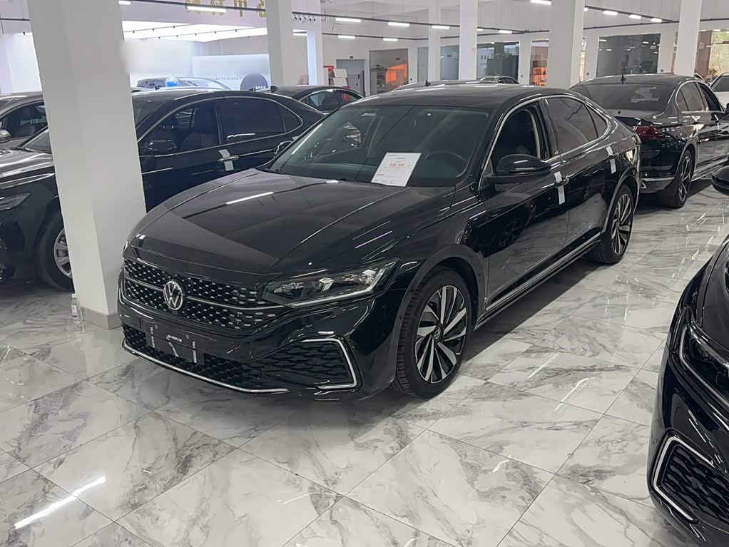 Volkswagen Passat 2022 330TSI Elite