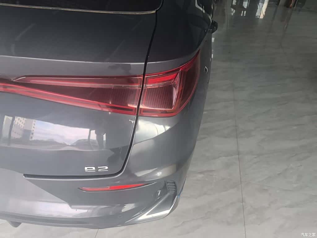 BYD E2, 2020 8