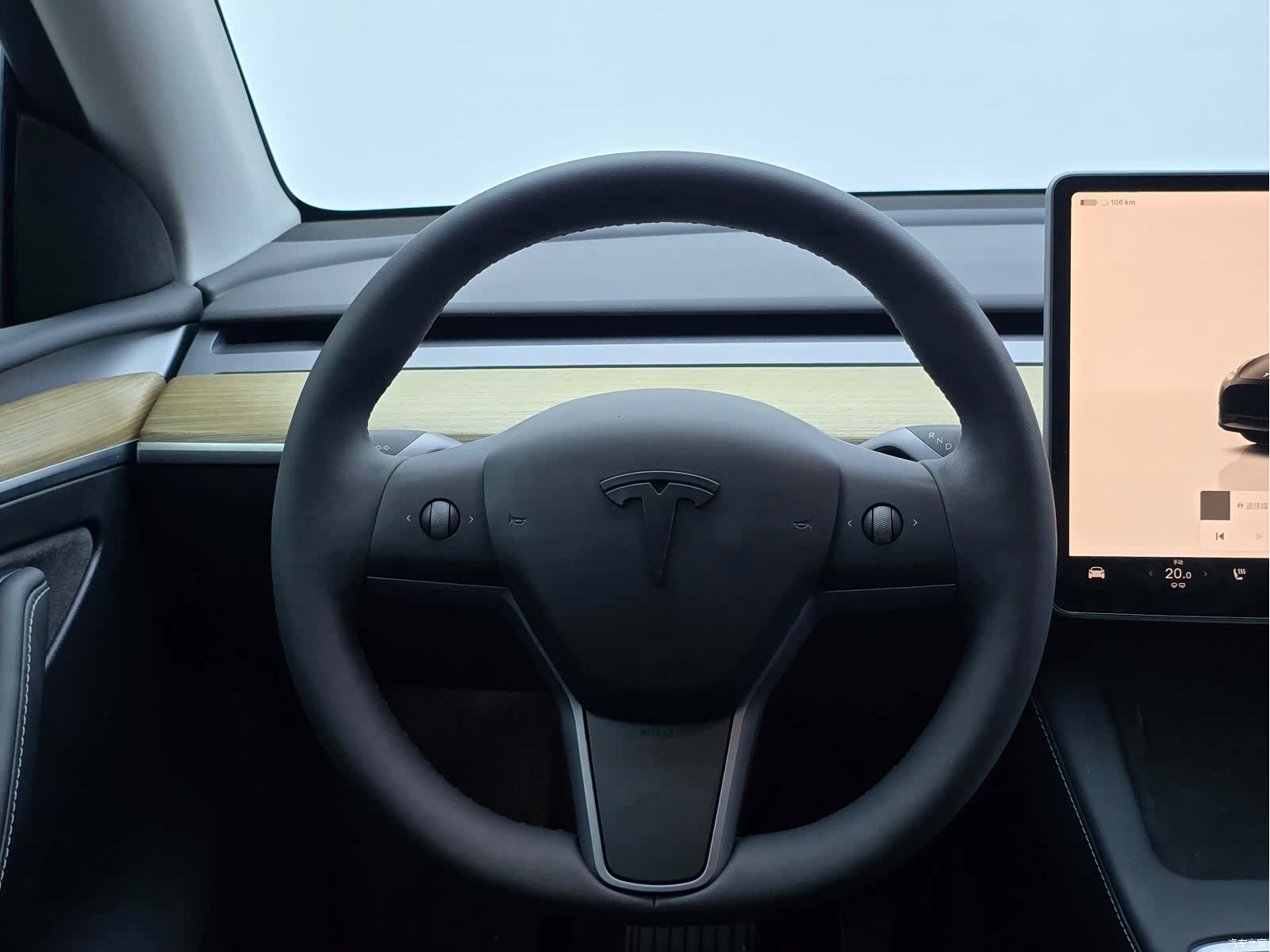 Tesla Model Y, 2023 20