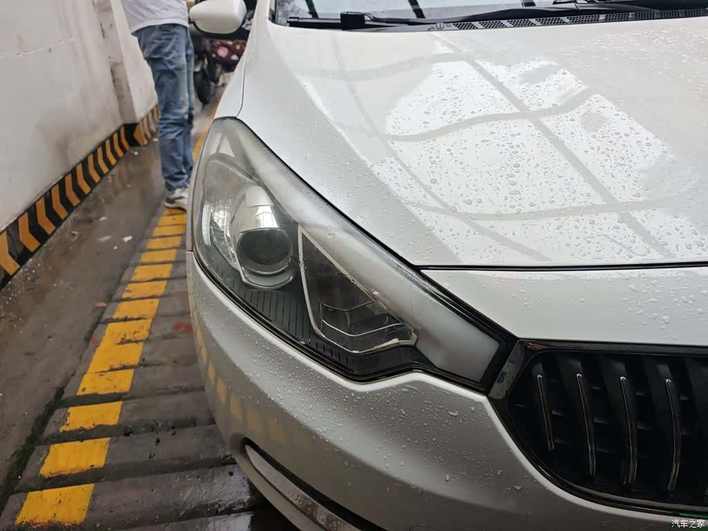 Kia K3, 2015 7