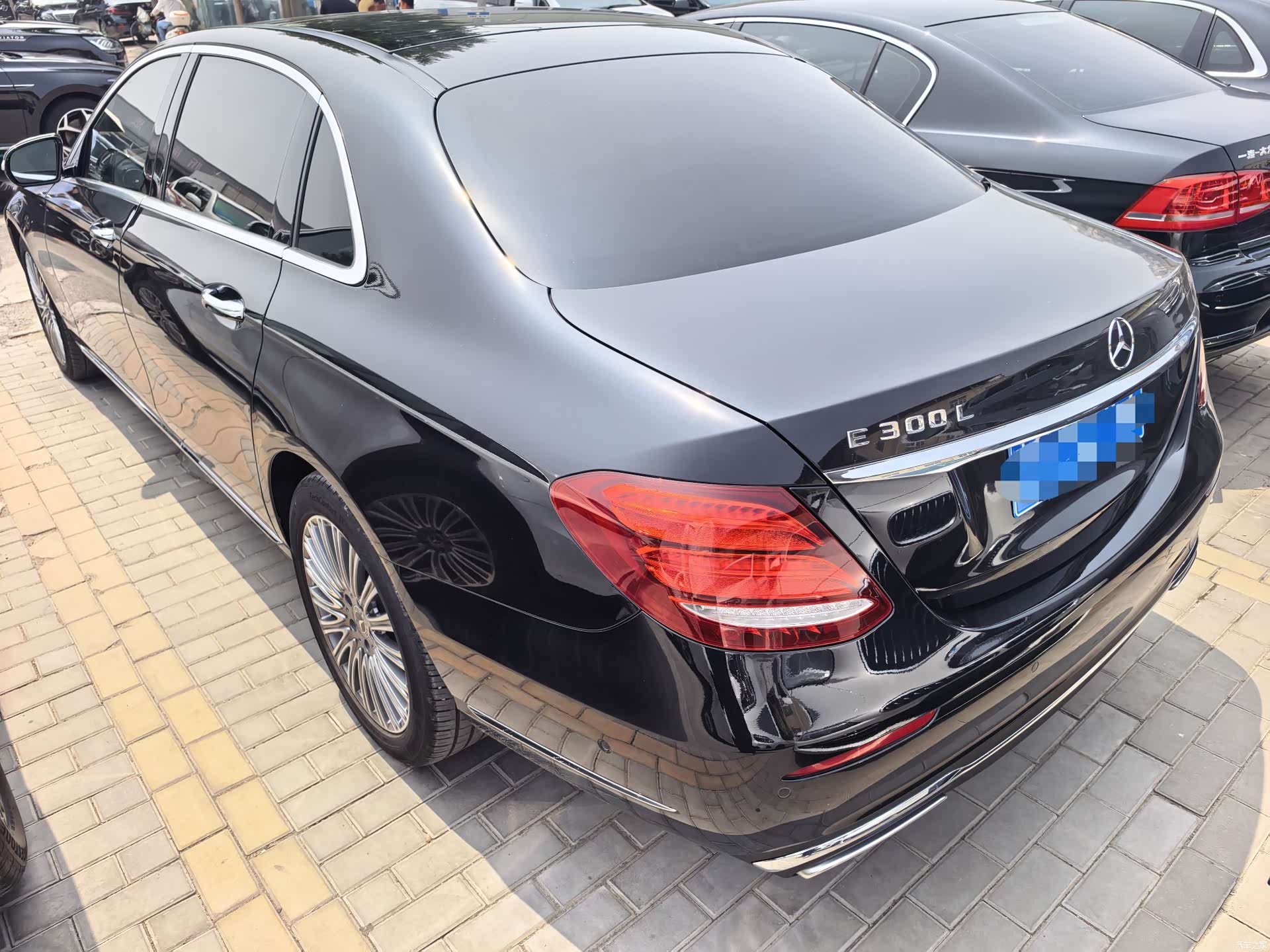 Mercedes-Benz E-Class, 2019 4