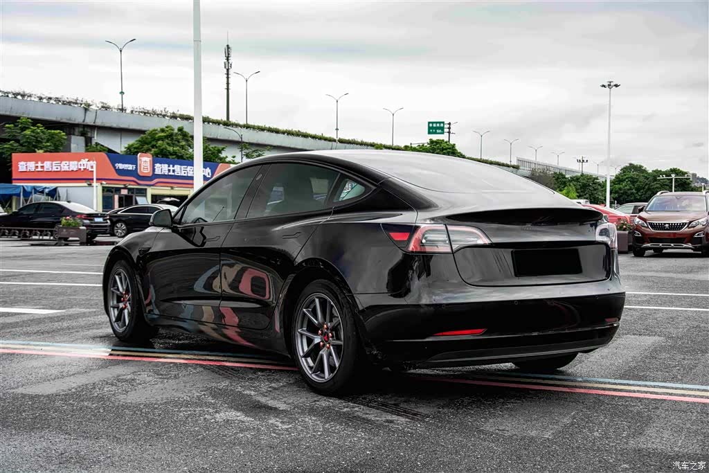 Tesla Model 3, 2022 6