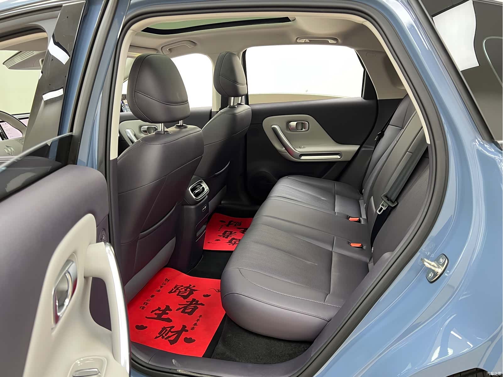 Leapmotor B01, 2025 15