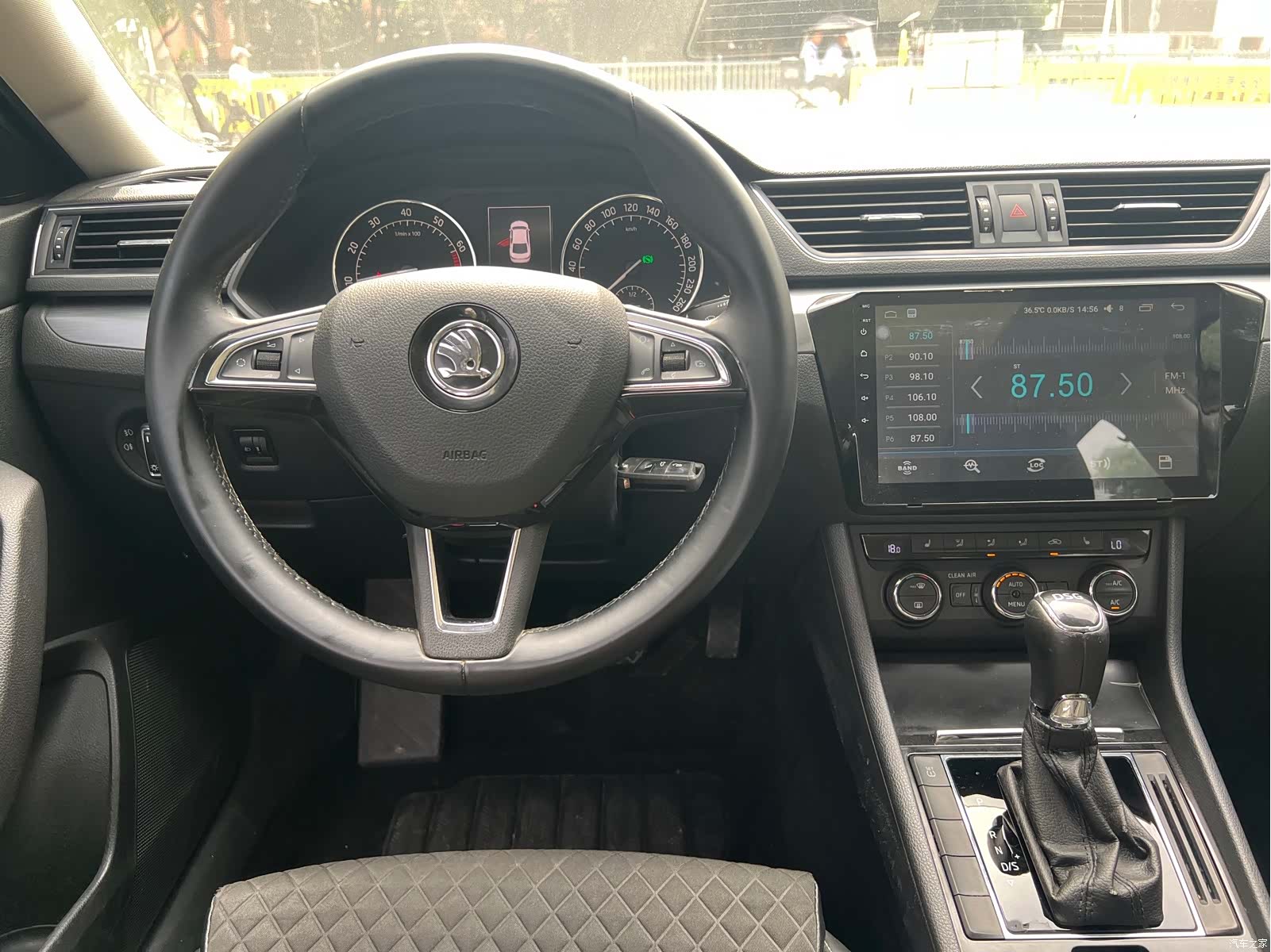 Skoda Superb, 2017 10