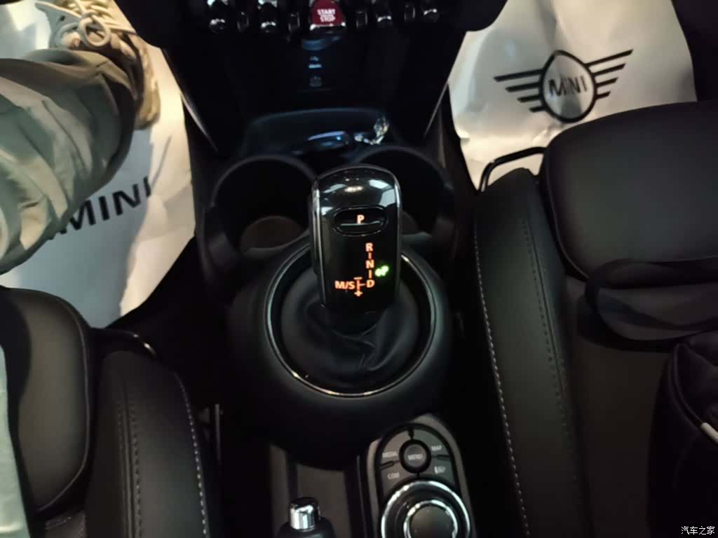 Mini Cooper, 2022 14
