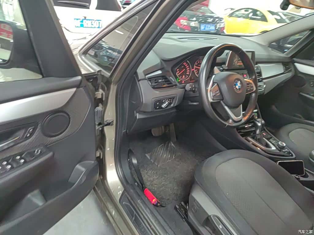 BMW 2 Series, 2015 12