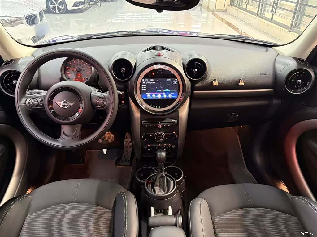Mini Countryman, 2015 9