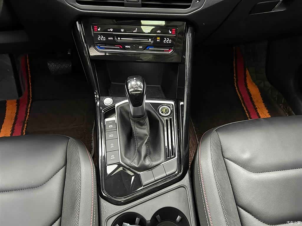 Volkswagen Tayron, 2022 все фото