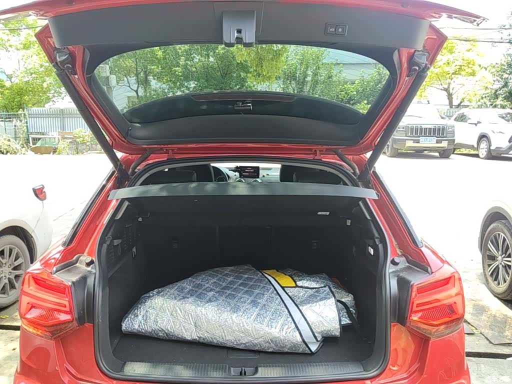 Audi Q2L, 2022 16
