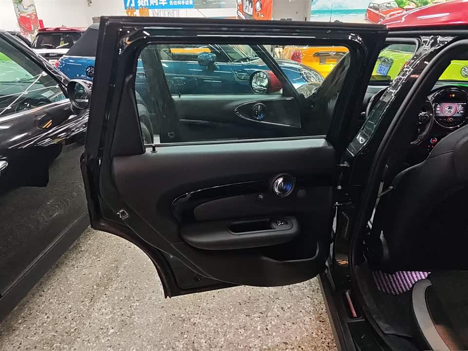 MINI JCW CLUBMAN