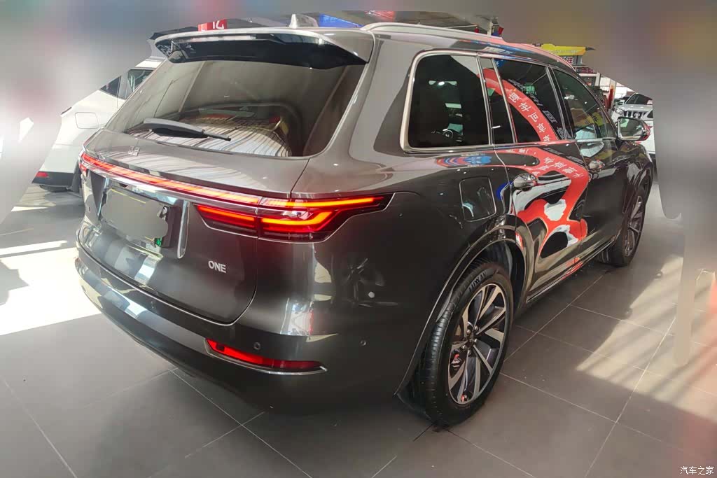Li Auto ONE, 2022 3