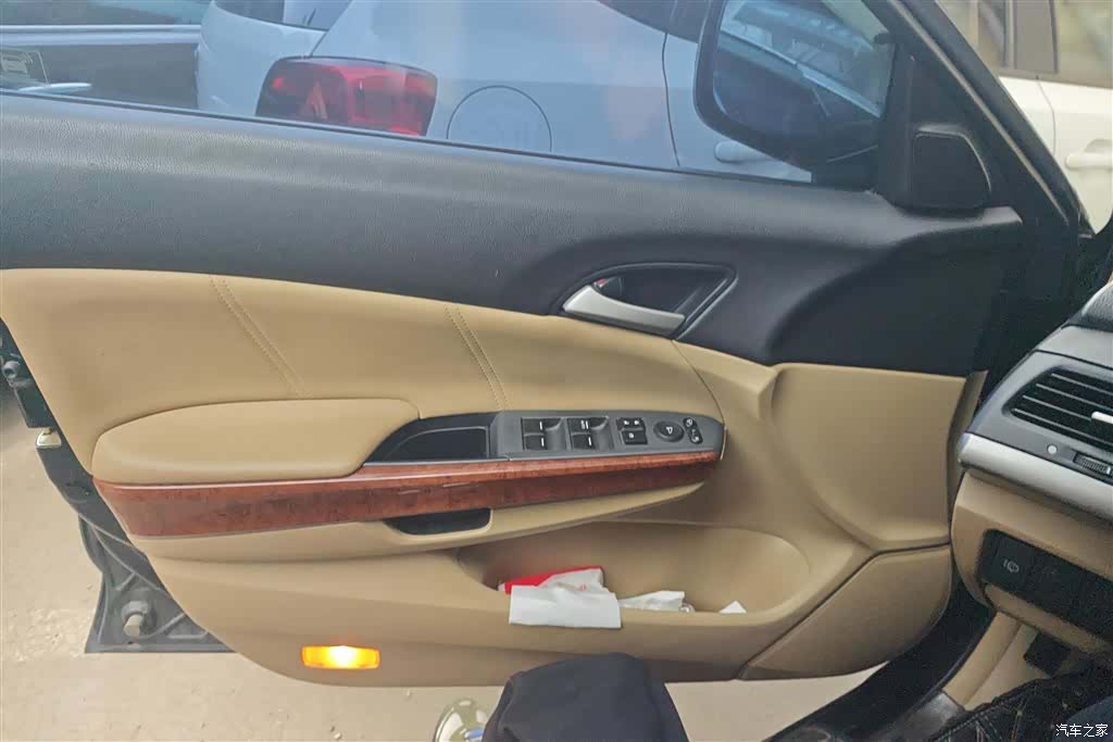 Honda Accord, 2012 7