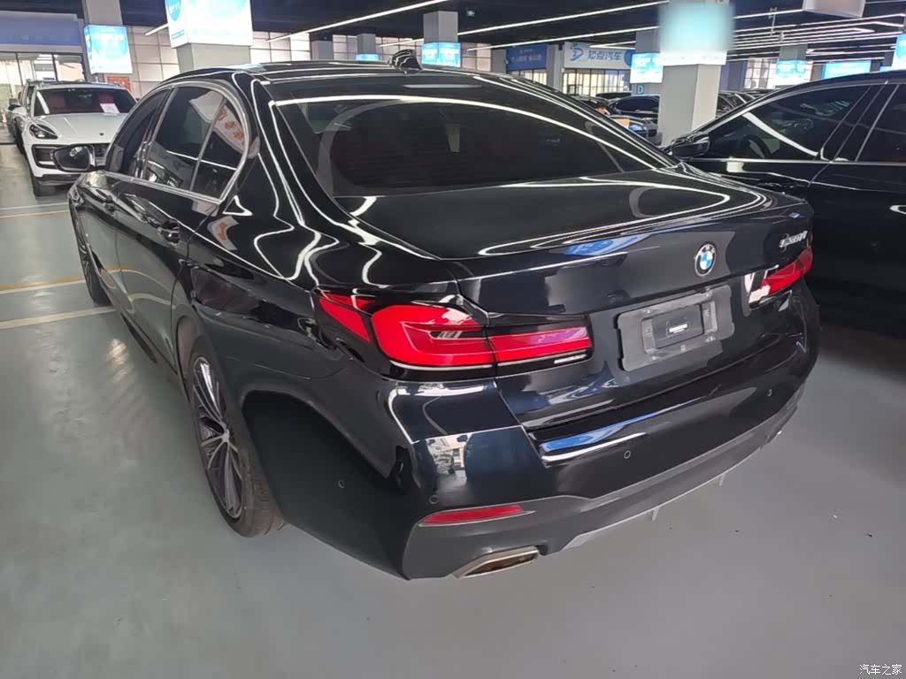 BMW 5 Series, 2022 все фото