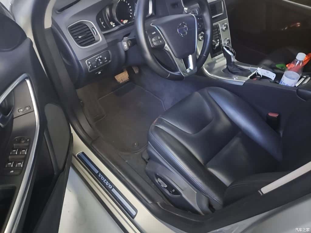 Volvo S60, 2016 16