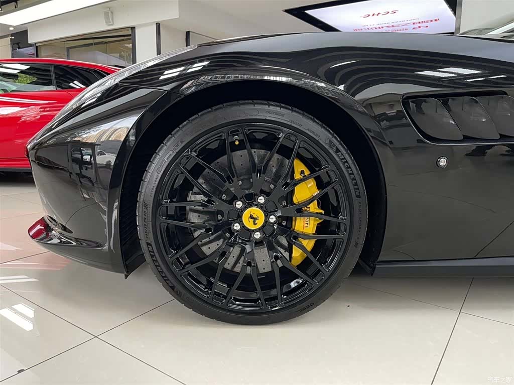 Ferrari GTC4Lus, 2019 2