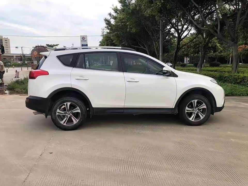 Toyota RAV4 Rongfang
