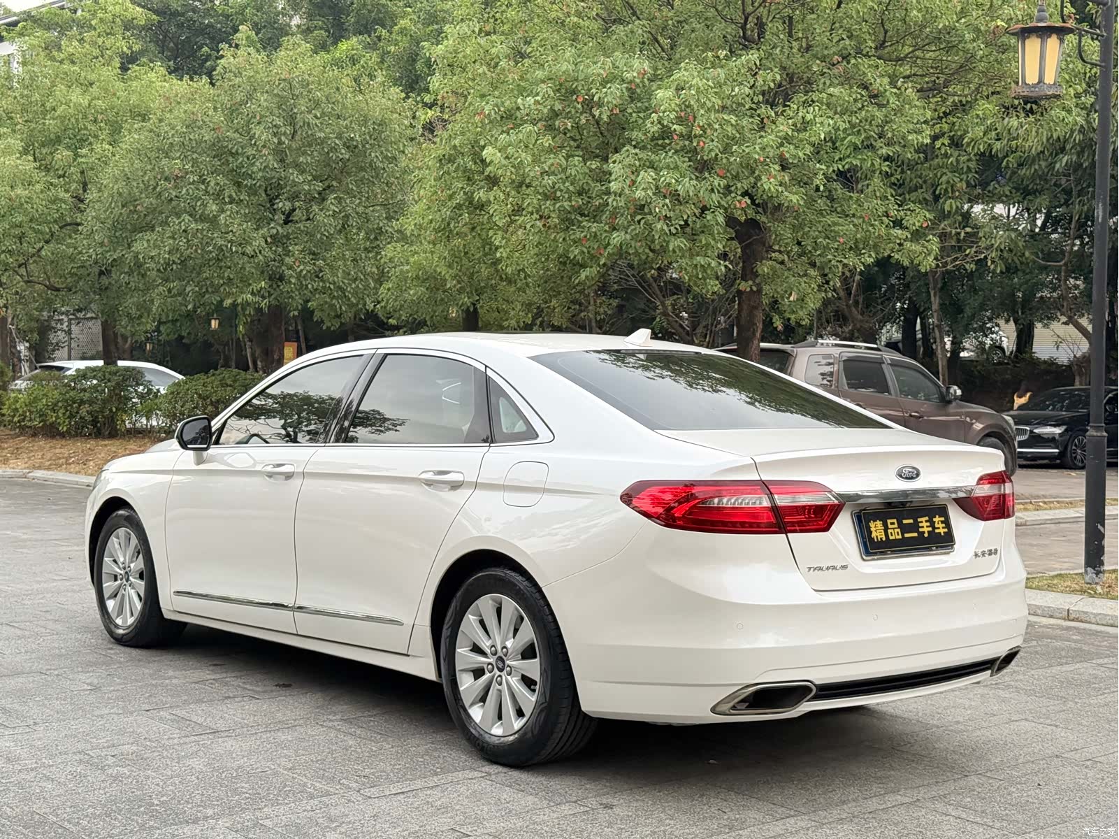 Ford Taurus, 2018 12